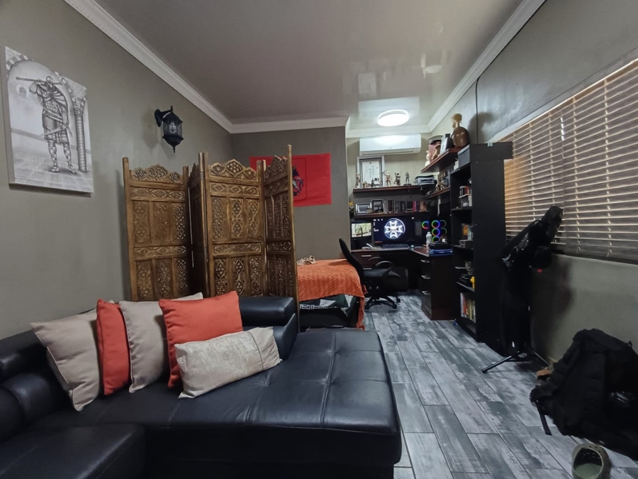 4 Bedroom Property for Sale in Stilfontein Ext 4 North West